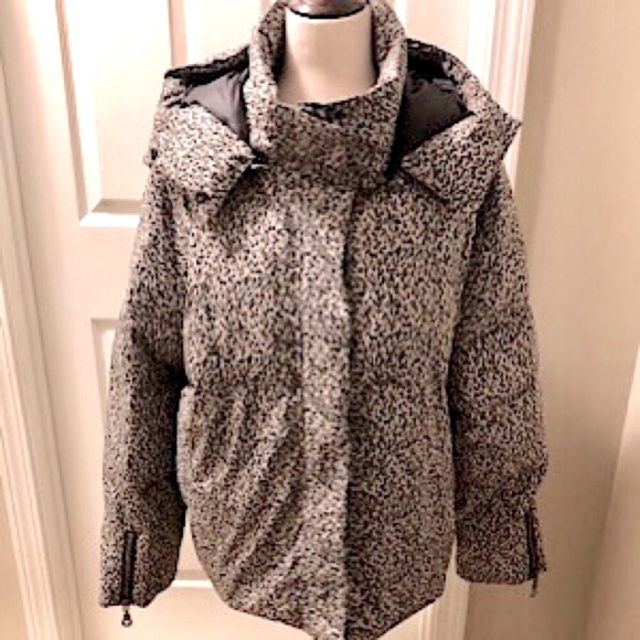 “NEW” Varley Carmeline Jacket in Micro Abstract Leopard - Picture 7 of 12